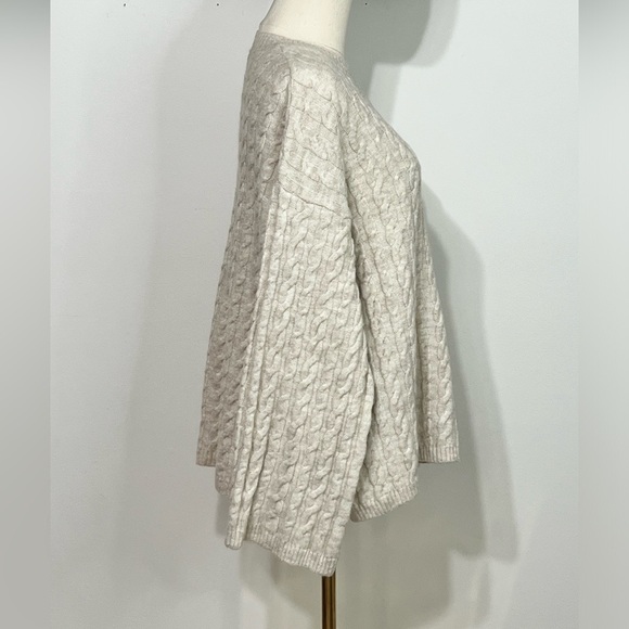 Zara Cream Beige Cable Knit Crewneck Sweater Size Large - Picture 3 of 8